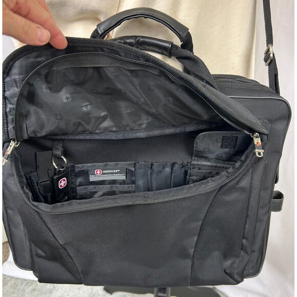 WENGER SwissGear 16" Laptop Briefcase w Removable Sleeve- Shoulder Messenger Bag - Picture 8 of 13